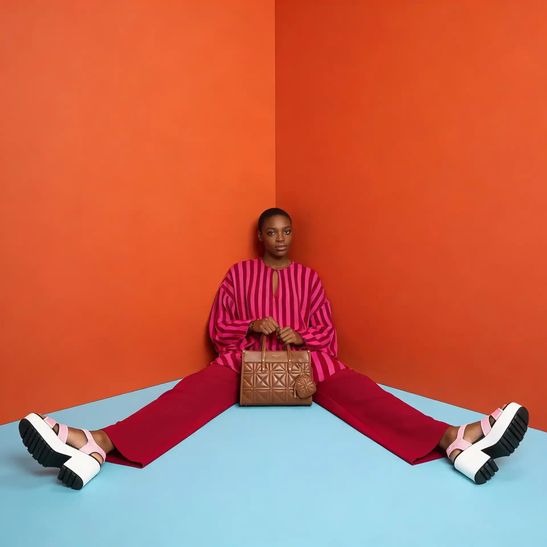 ACE BLACK INFINITY TOTE BAG - Diana Korr 