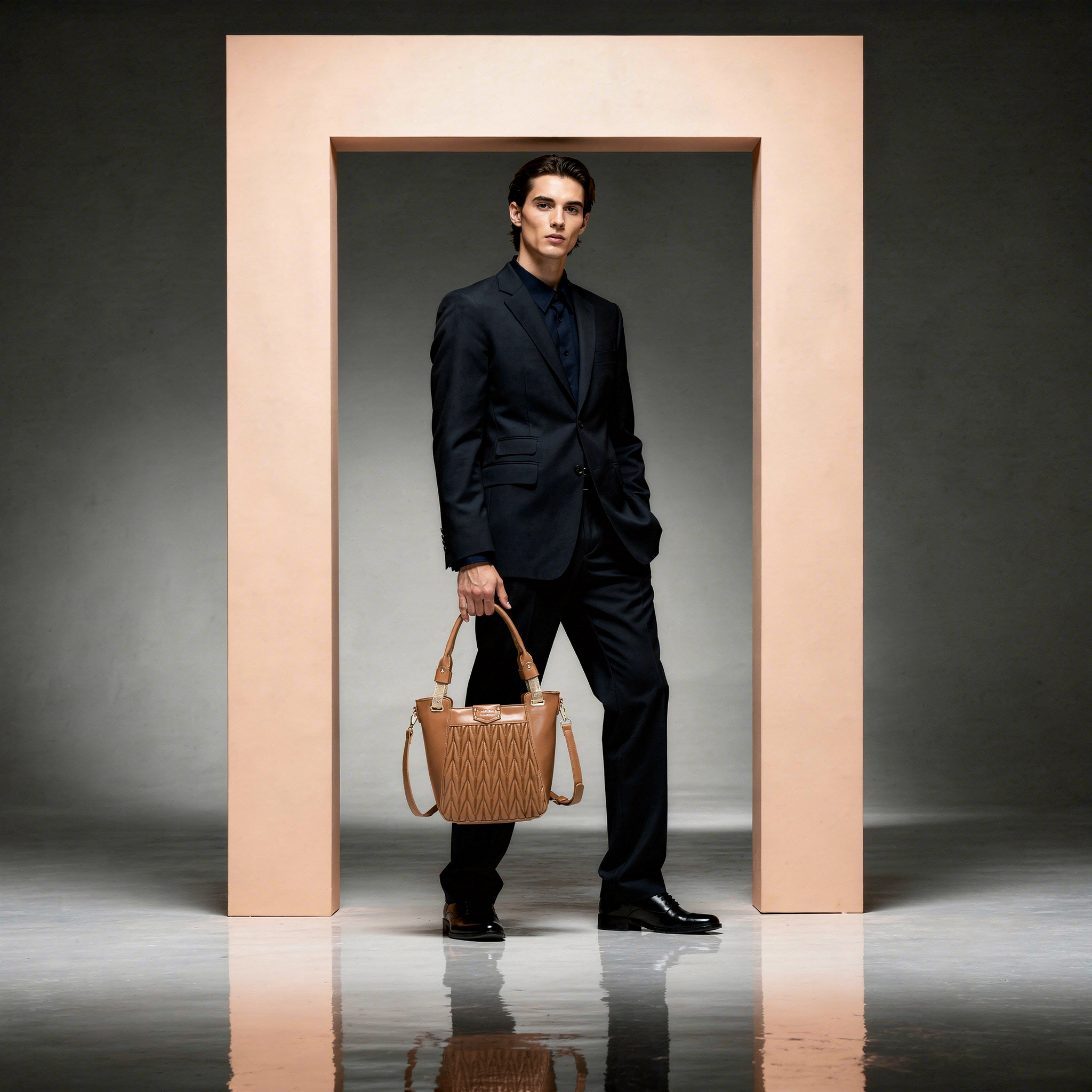 EMPORIO AURA TOTE BAG - Diana Korr 